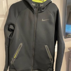Nike thermal hoodie